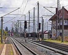 La SNCF signe un contrat de 277 millions d'euros pour le remplacement de caténaires du RER C