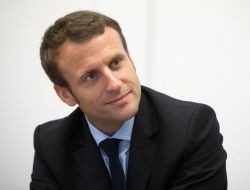 En Allemagne, Macron en appelle encore à réviser la directive "détachement"