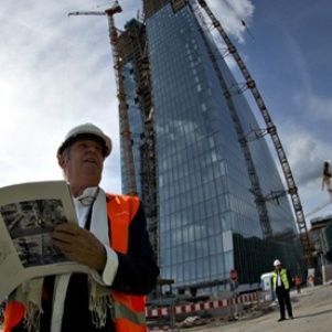 La BCE en construction : quand le football inspire les architectes