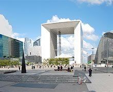Feu vert du Sénat à la création de l'établissement public Paris La Défense