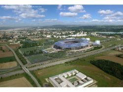 Le grand stade de Lyon touche au but