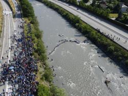 Lyon-Turin : plus 3.000 personnes bravent l'interdiction de rassemblement