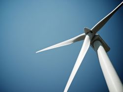 Énergie : la France a fini 2023 sans avoir atteint ses objectifs en matière d'éolien