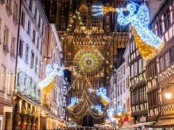 Découvrez les secrets de construction du marché de Noël de Strasbourg
