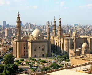 Au Caire, les vivants et les morts pris dans le tourbillon de la construction