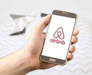 Un élu veut chasser Airbnb des arrondissements touristiques du centre de Paris