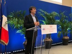 Nicolas Hulot veut mettre plus de bois dans les ciments