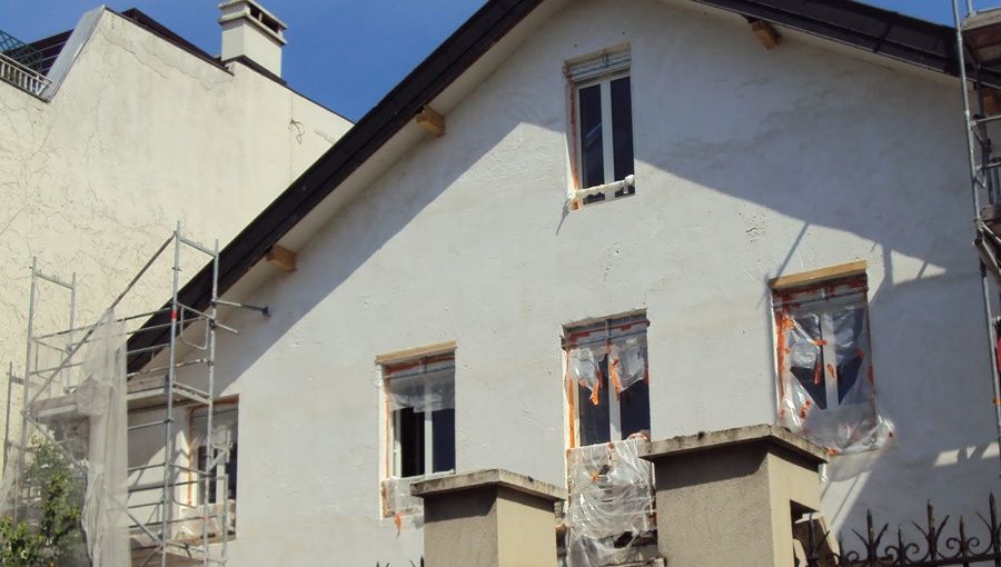 Isoler par l'extérieur un bâtiment ancien en respectant sa structure et son esthétique