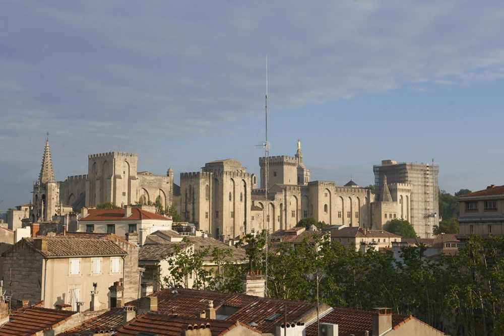 Avignon : restauration à l'identique pour la tour de Trouillas