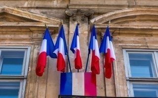 La Clause Molière fait l'unanimité contre elle