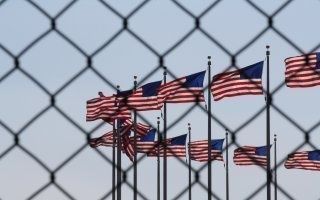 Etats-Unis : la construction du mur de Trump se fera sans Vinci