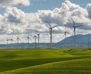 EDF vend 49% dans une série de parcs éoliens pour 701 millions de livres
