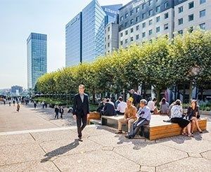 Paris La Défense lance un consultation publique pour transformer son Esplanade en un vaste Parc urbain