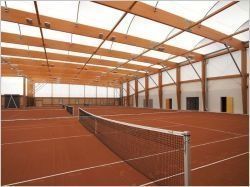 A Istres, des terrains de tennis s'offrent une membrane textile transparente