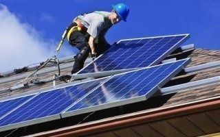 Suppression du bonus tarifaire : la filière photovoltaïque demande un délai d'adaptation