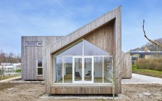 Kebony habille la façade de la première Maison Biologique au monde