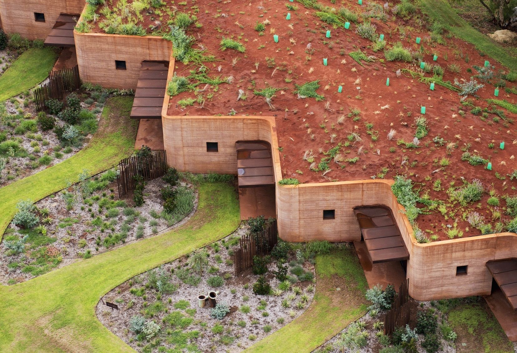 La terre crue s'invite à l'école d'architecture de Toulouse