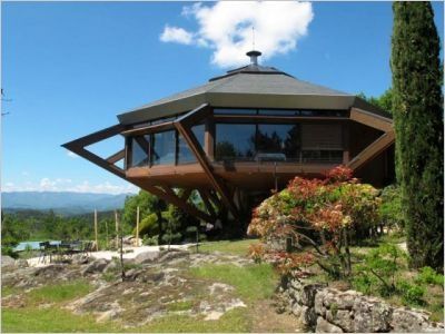 La villa Alto, un objet architectural posé en Ardèche