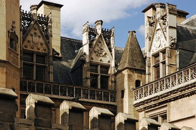 Cinq architectes en course pour l'Hôtel de Cluny