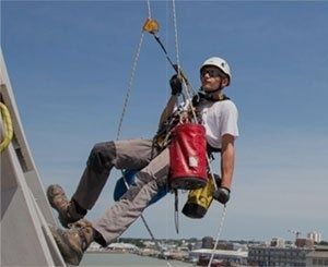 Le groupe Echelle Européenne démarre une nouvelle activité : Adrénaline, les alpinistes ouvriers