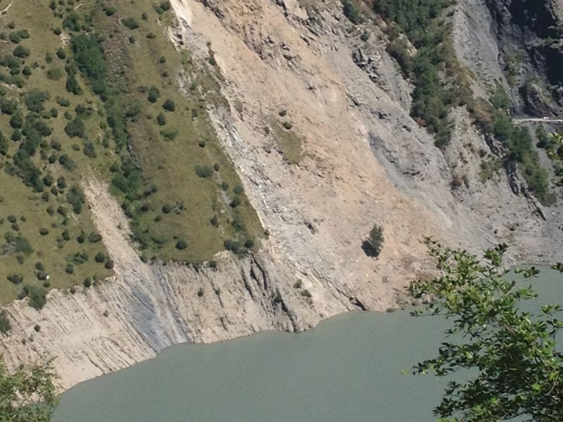 Chambon : un nouveau tunnel sera percé au-dessus du lac annonce l'Isère