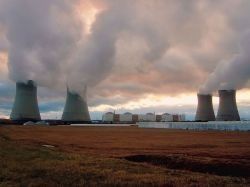 Nicolas Hulot veut éteindre jusqu'à 17 réacteurs nucléaires