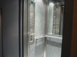 Construire plus, mieux et moins cher : les ascensoristes entrent dans le débat