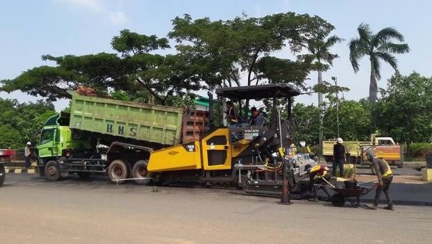 Volvo CE agrandit le réseau routier de Jakarta