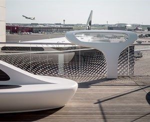 HI-MACS® aménage le nouvel " Open Air Deck " de l'aéroport de Francfort