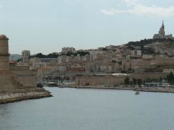 Marseille réfléchit à construire un téléphérique urbain