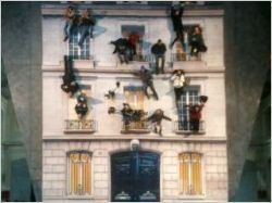 Le " Bâtiment "  en trompe-l'oeil au 104