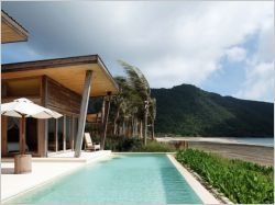 Paillotes de plage version grand luxe (diaporama)