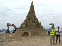 Un château de sable géant en hommage à Oscar Niemeyer