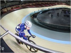 Ouverture de la "piste aux records" au vélodrome de Saint-Quentin-en-Yvelines