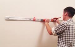 Une règle multifonctions de 120 cm