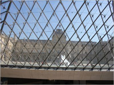 Musée du Louvre : le projet de réhabilitation "Pyramide" sort de son silence