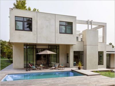 Une villa cubique au charme naturel caché