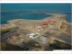 Première pierre pour le chantier du terminal méthanier de Dunkerque