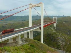 Le pont de Beipanjiang bat des records