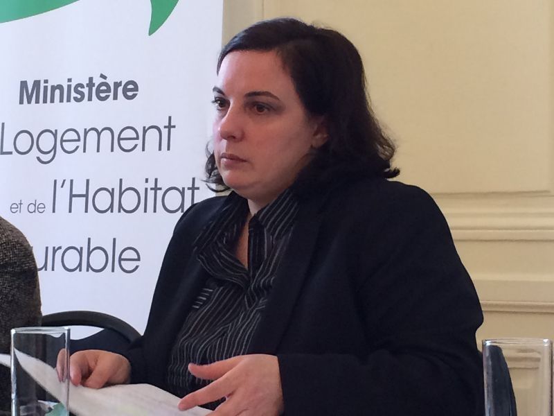 " Qu'on en finisse avec les difficultés liées au logement ", E. Cosse