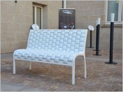 Du mobilier en céramique pour embellir nos villes (diaporama)