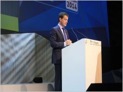 Manuel Valls table sur une reprise du secteur du bâtiment en 2015