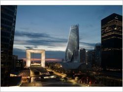 Rejet des recours contre la tour Phare de la Défense