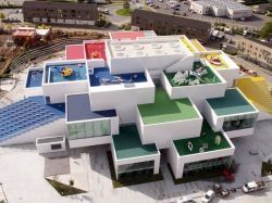 Lego House, un empilement de cubes géants pour les petits et les grands