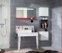 Un meuble de salle de bain signé Delpha? et Meccano