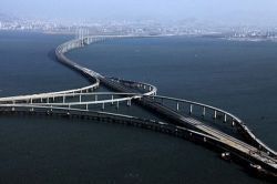 Le plus long pont maritime du monde