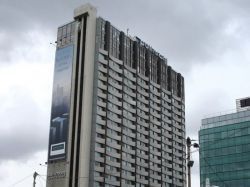 Bouygues en discussion pour l'achat de l'hôtel Pullman