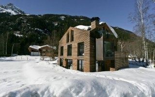 Une remise en bois transformée en maison d'architecte