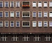 Remplacer fenêtres et volets contribue à améliorer la performance énergétique des logements