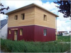 Des maisons sociales en bois isolées à la paille (diaporama)